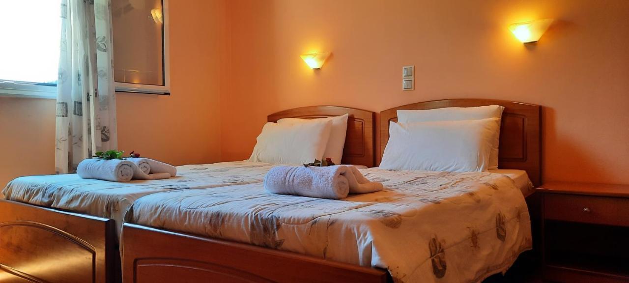 Nikos Apartments Арилас Екстериор снимка