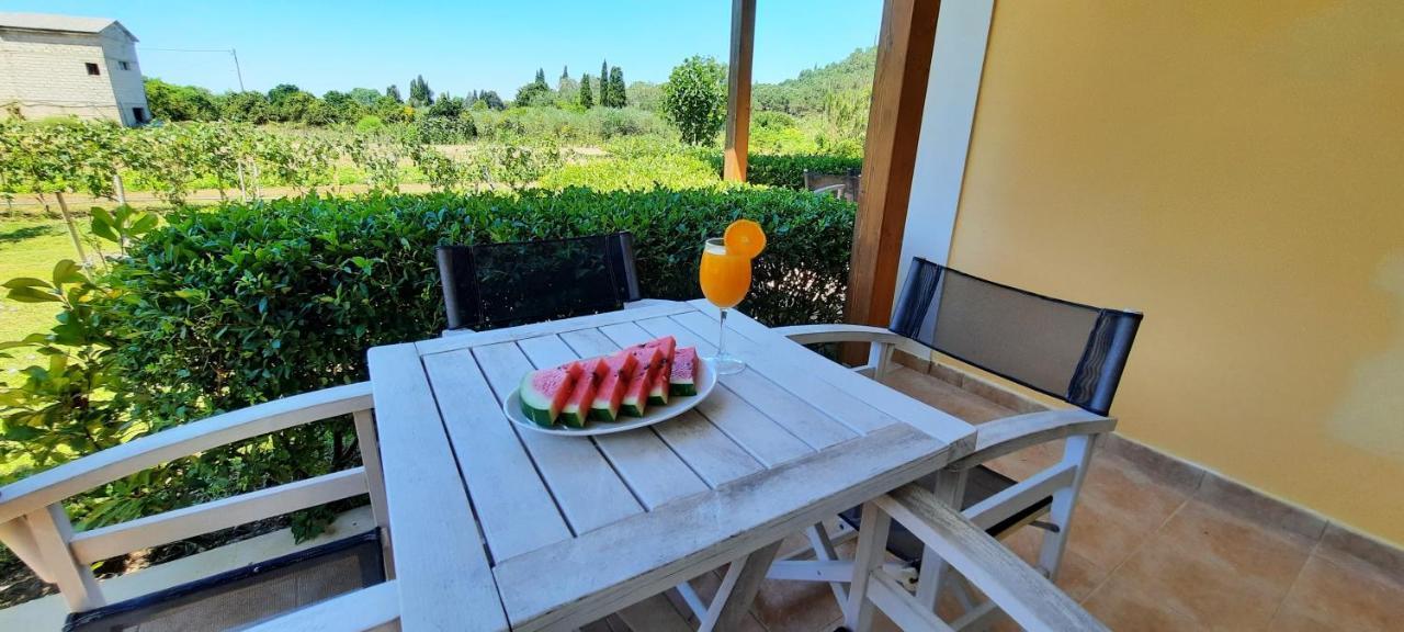 Nikos Apartments Арилас Екстериор снимка